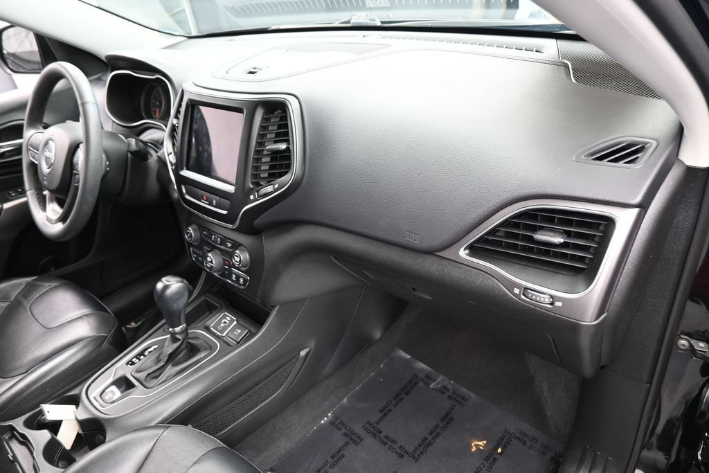 Used 2022 Jeep Cherokee Latitude Lux FWD image 41