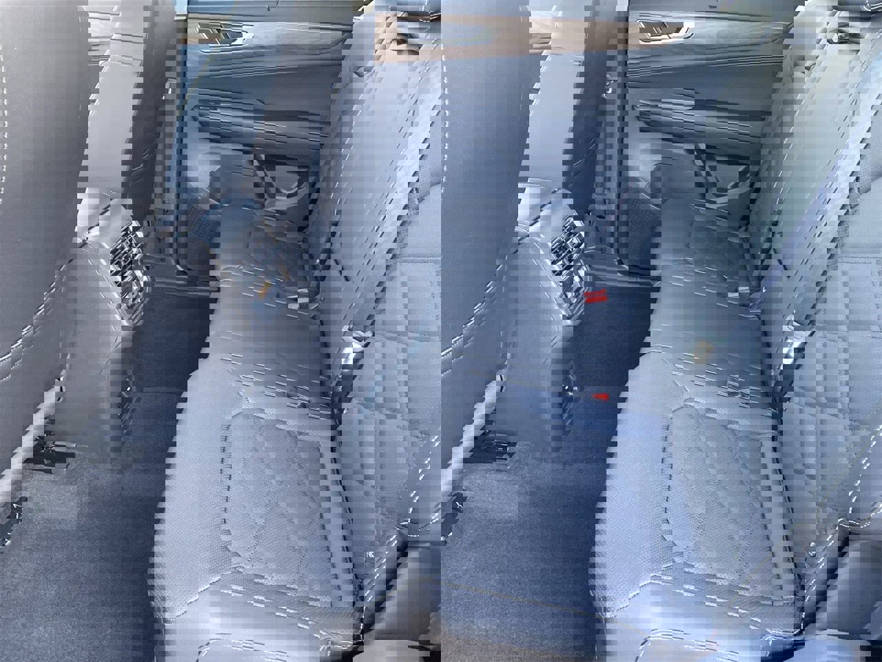 New 2026 Volkswagen Atlas SE image 13