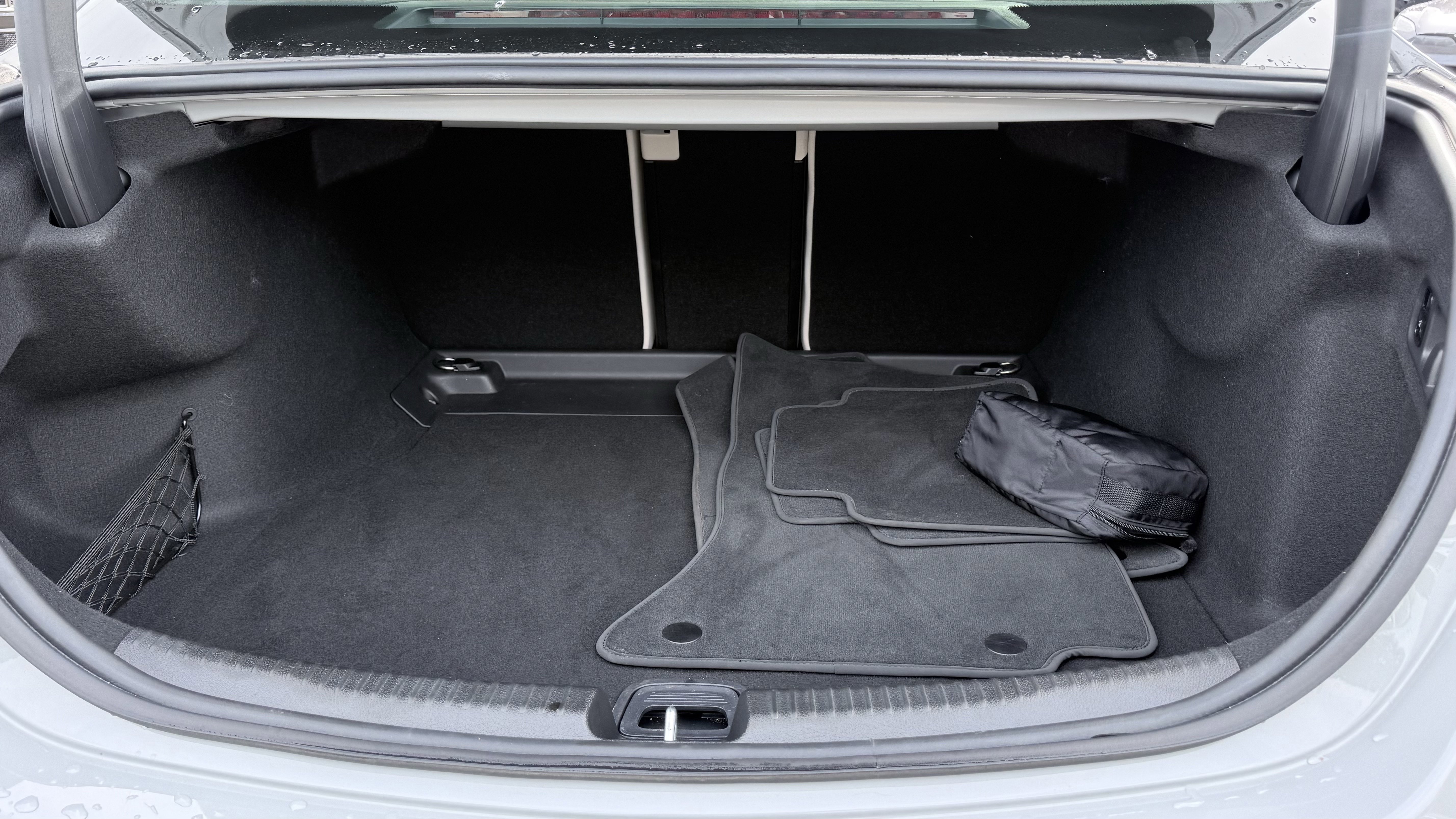 Used 2025 Mercedes-Benz C 300 Sedan image 13