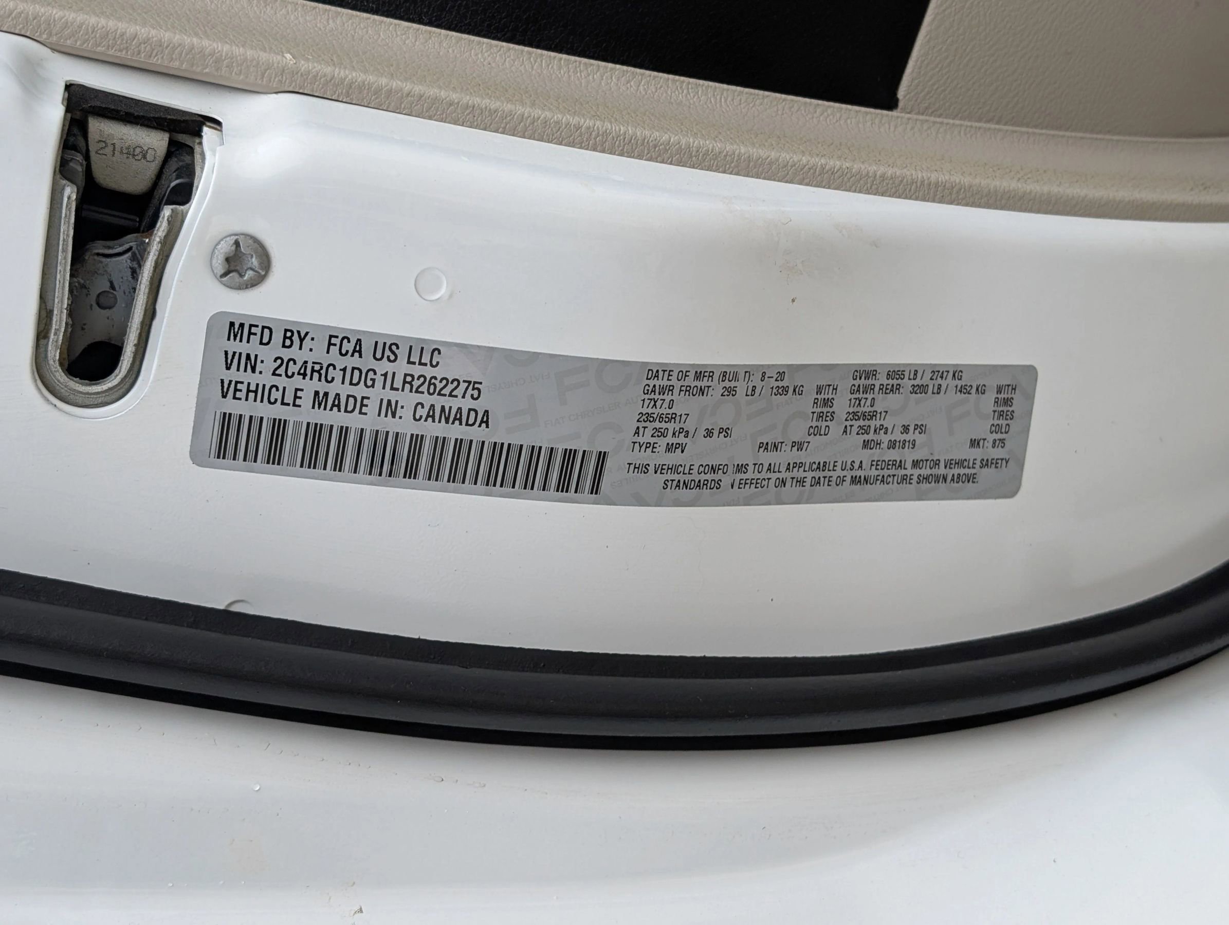 Used 2020 Chrysler Voyager Lxi image 24