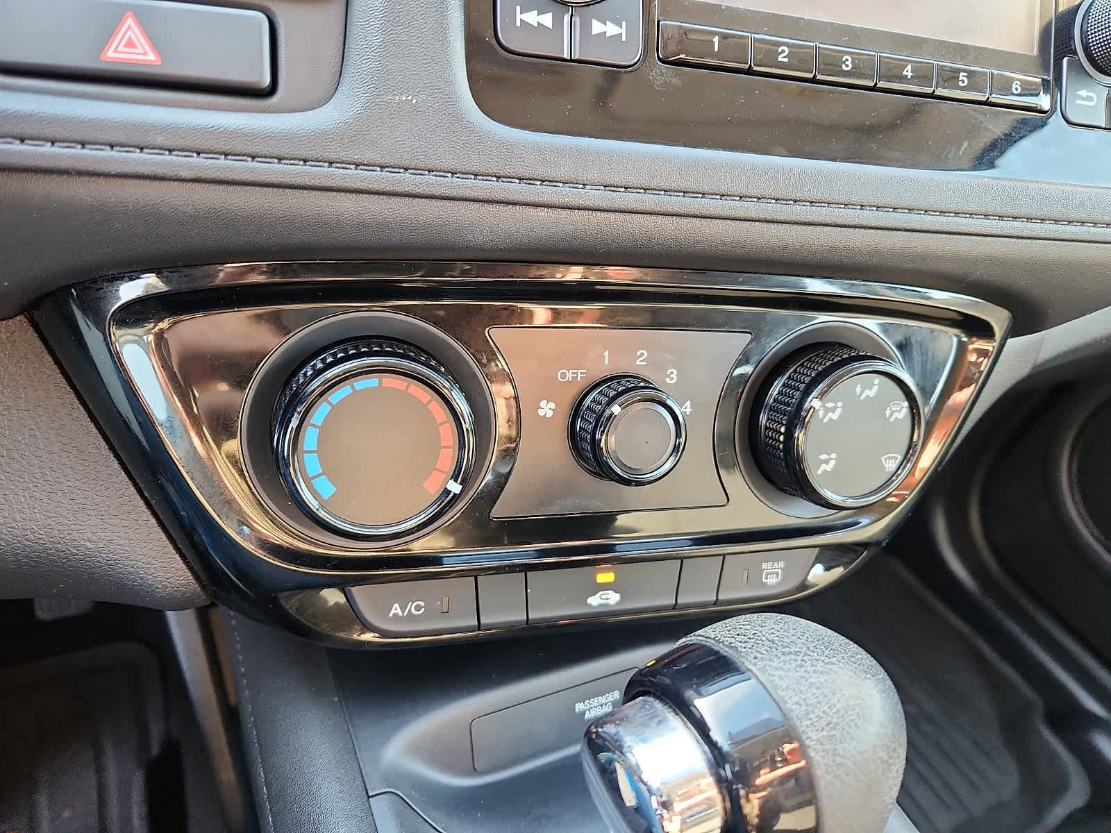 Certified 2019 Honda HR-V LX image 17