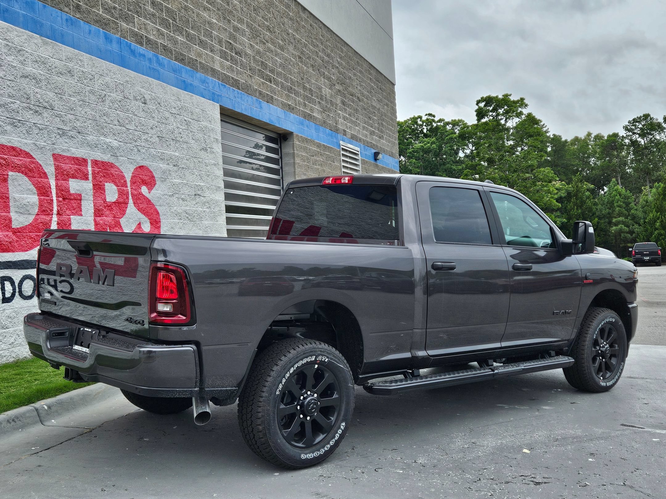 New 2026 RAM 2500 Big Horn AWD/4WD image 7