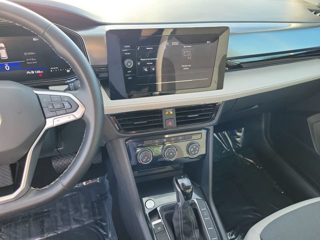 Certified 2025 Volkswagen Taos S FWD image 20