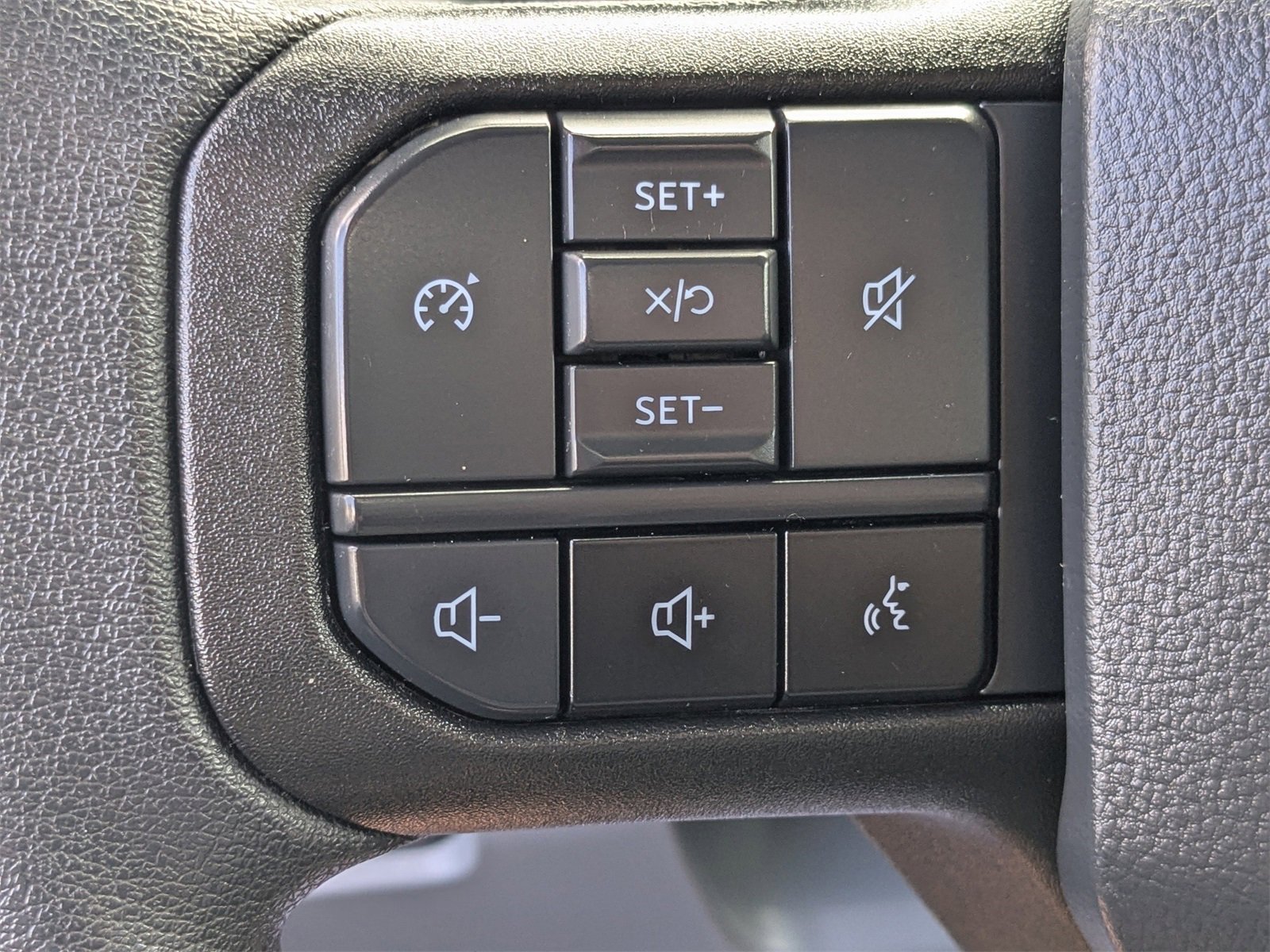 Used 2024 Ford F350 XLT image 24