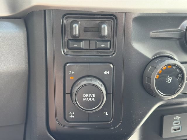 New 2026 Ford F350 XL w/ STX Appearance Package AWD/4WD image 21