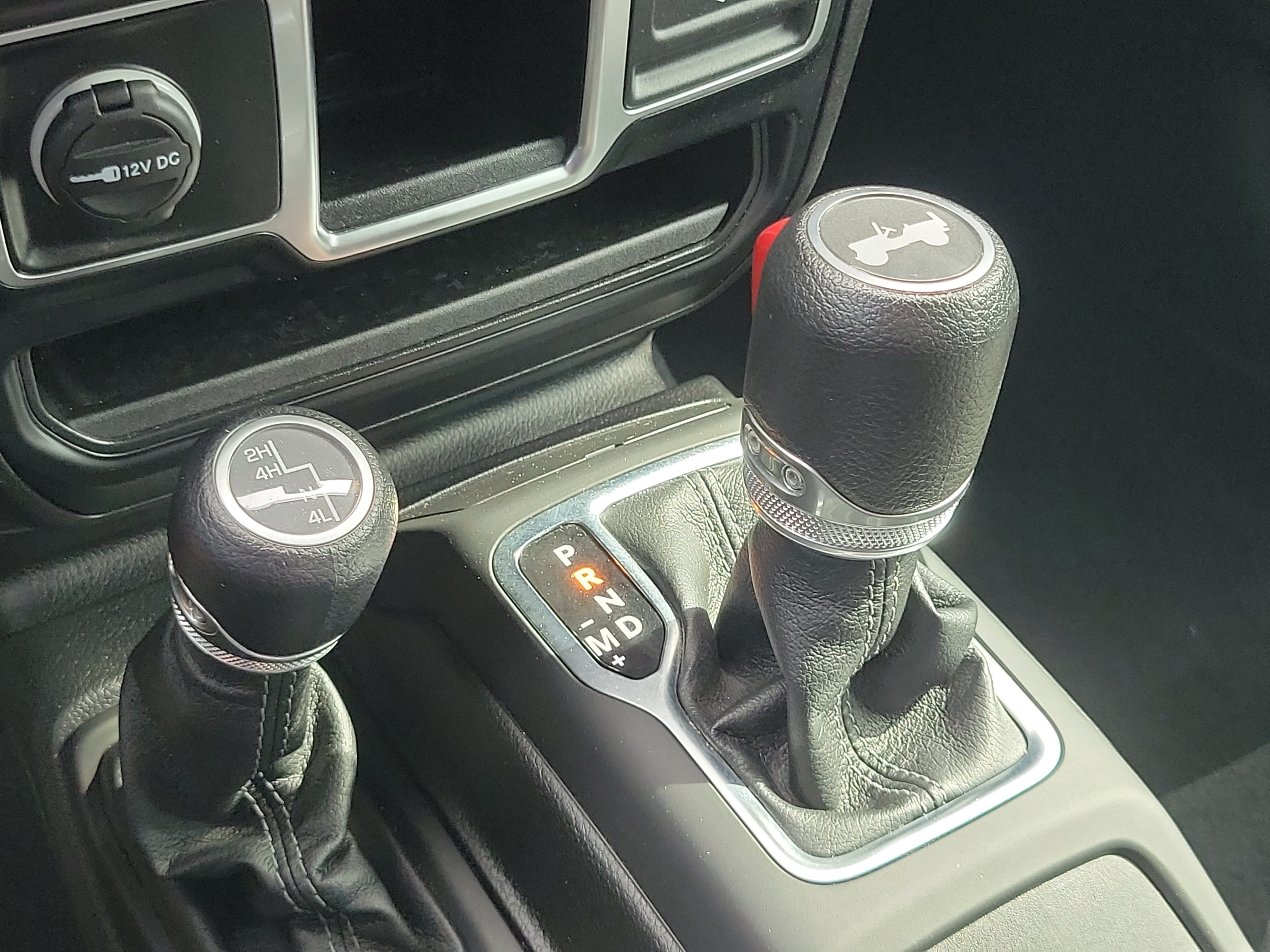 Used 2024 Jeep Wrangler Unlimited Sport AWD/4WD image 23