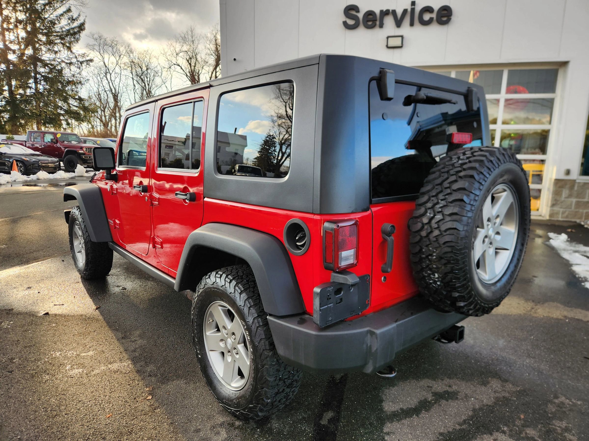 Used 2010 Jeep Wrangler Unlimited Rubicon w/ Trailer Tow Group image 10