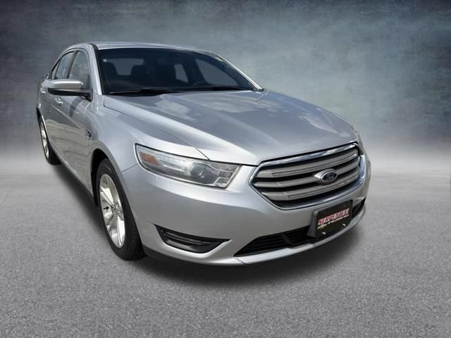 Used 2014 Ford Taurus SEL FWD image 4