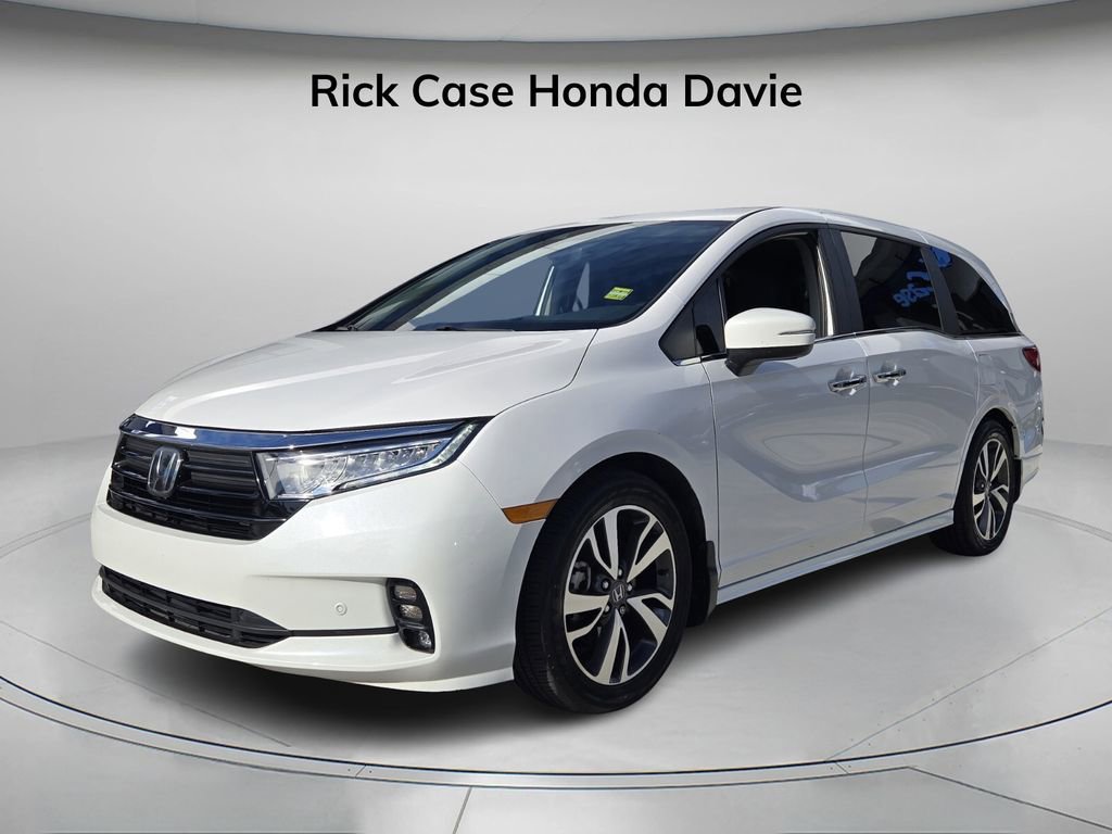 Certified 2024 Honda Odyssey Touring image 8