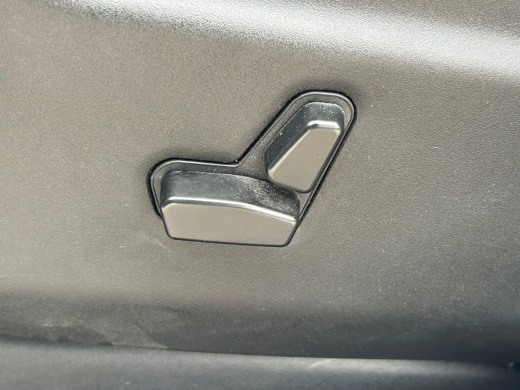 Used 2021 Jeep Grand Cherokee Limited w/ Quick Order Package 28K 80th RWD image 26