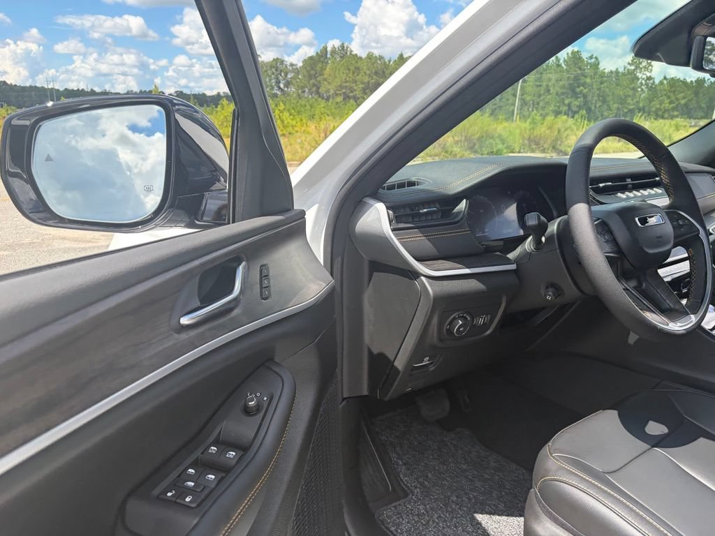 New 2026 Jeep Grand Cherokee Limited AWD/4WD image 32