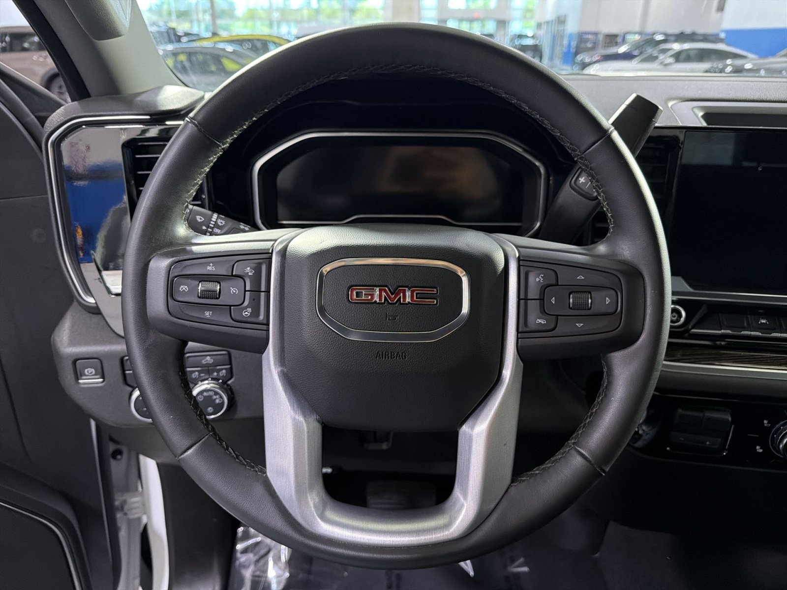 Used 2023 GMC Sierra 1500 SLE AWD/4WD image 25