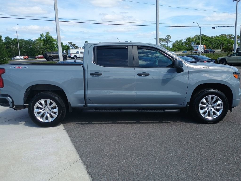 Used 2024 Chevrolet Silverado 1500 Custom image 4
