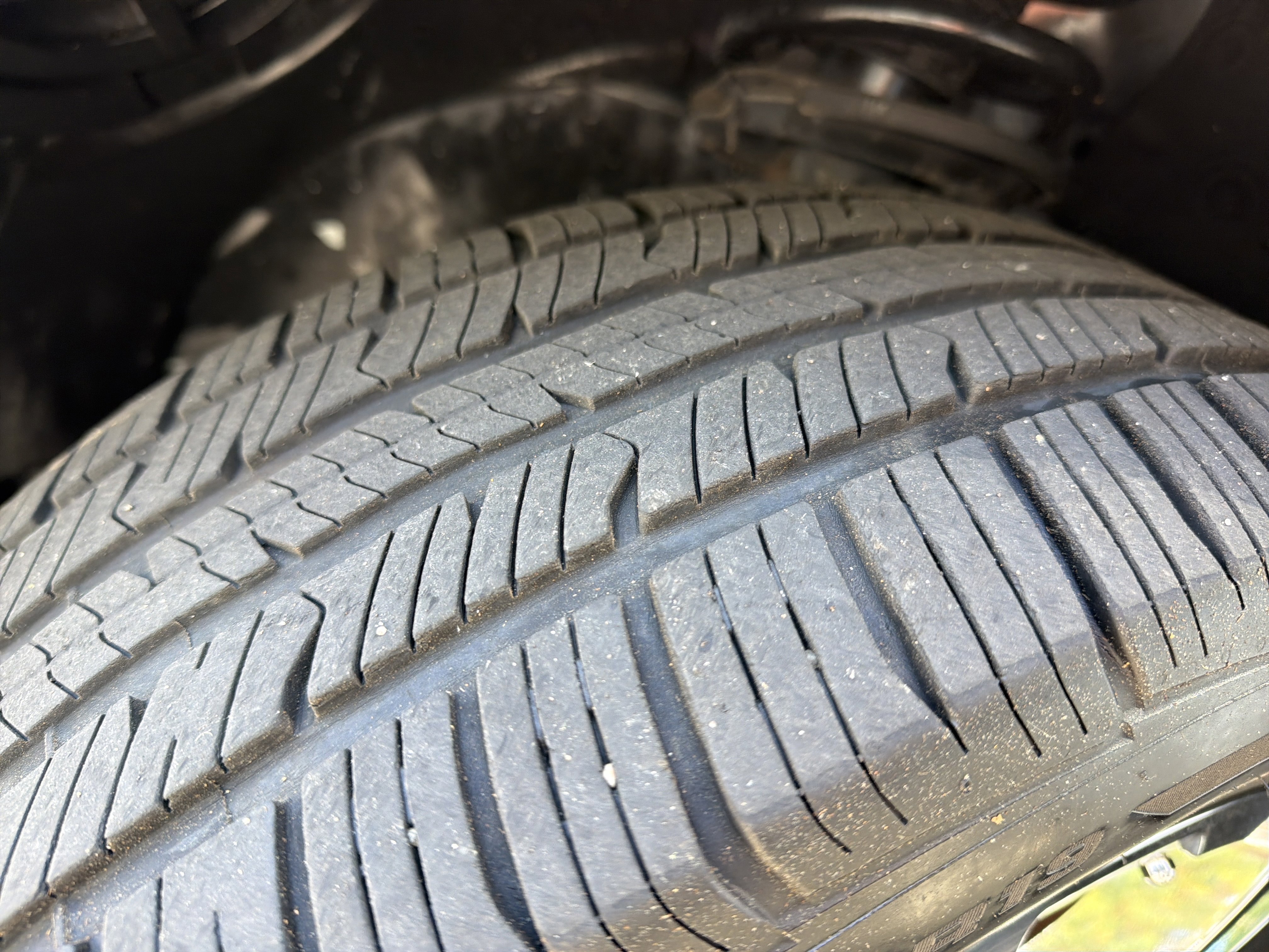 Used 2011 Chevrolet Equinox LTZ FWD image 12