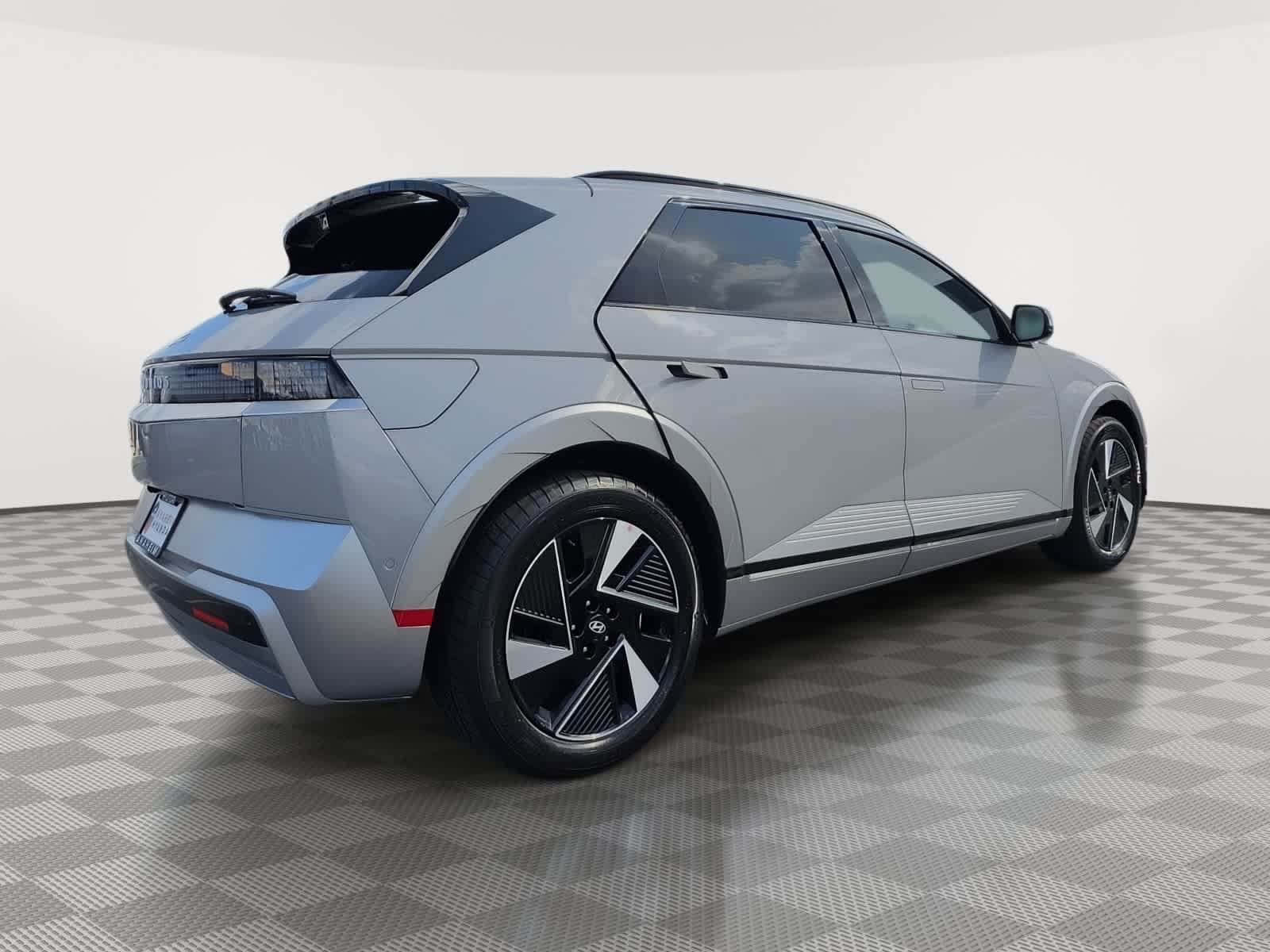 New 2027 Hyundai Ioniq 5 Limited RWD image 7