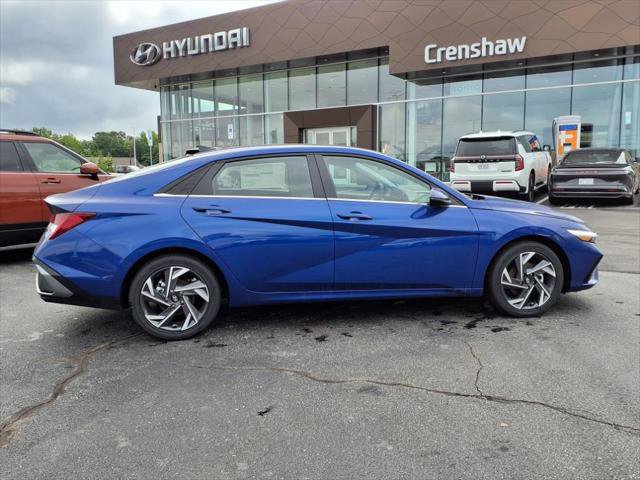 New 2025 Hyundai Elantra Limited FWD image 8