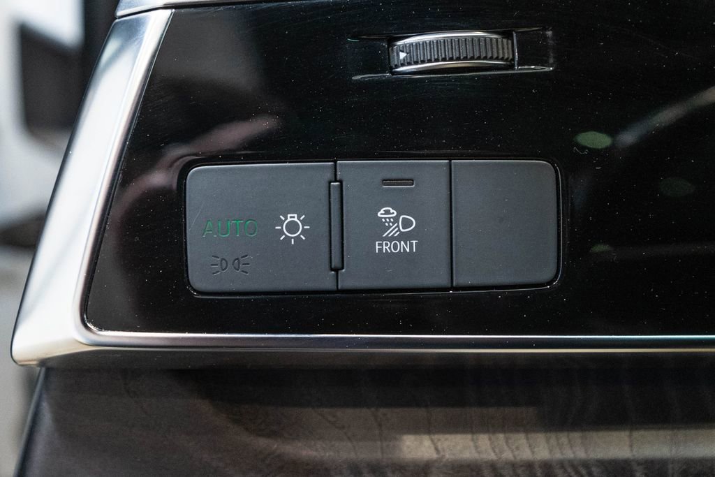 Used 2020 Audi Q7 3.0T Premium Plus image 25