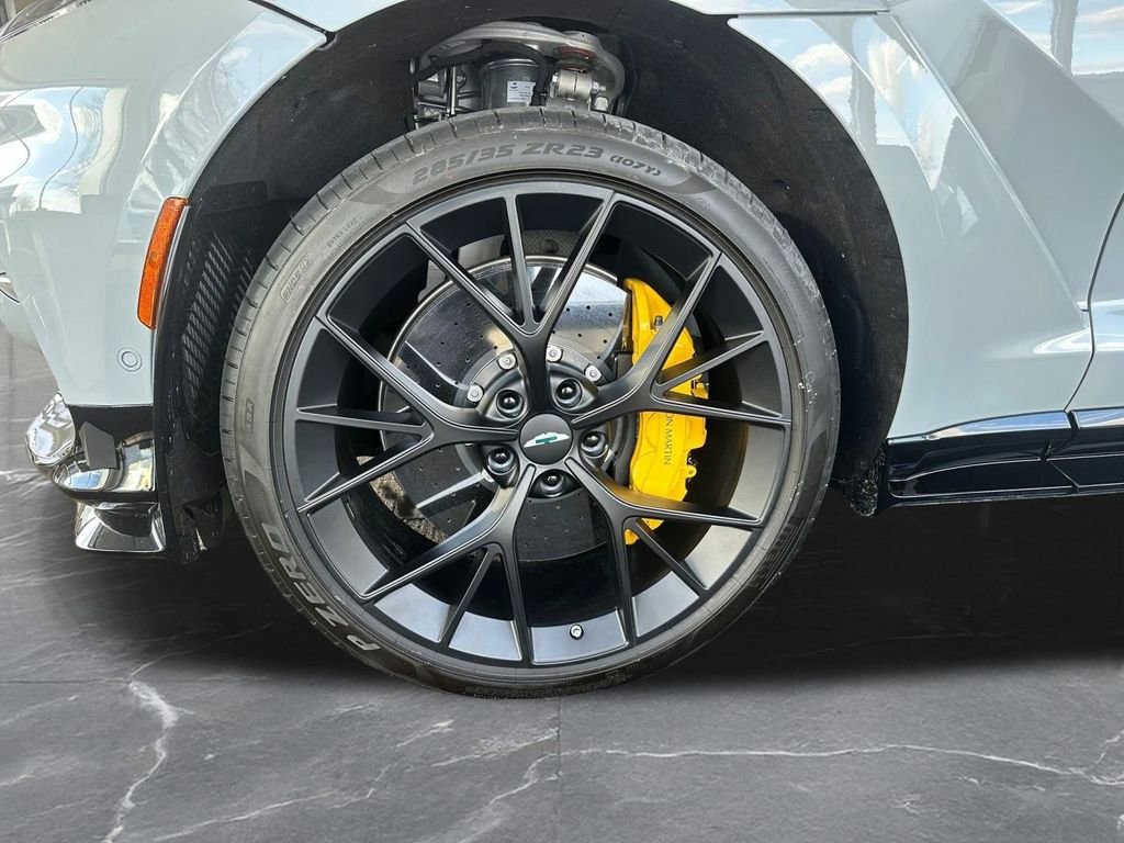 New 2026 Aston Martin DBX 707 image 33