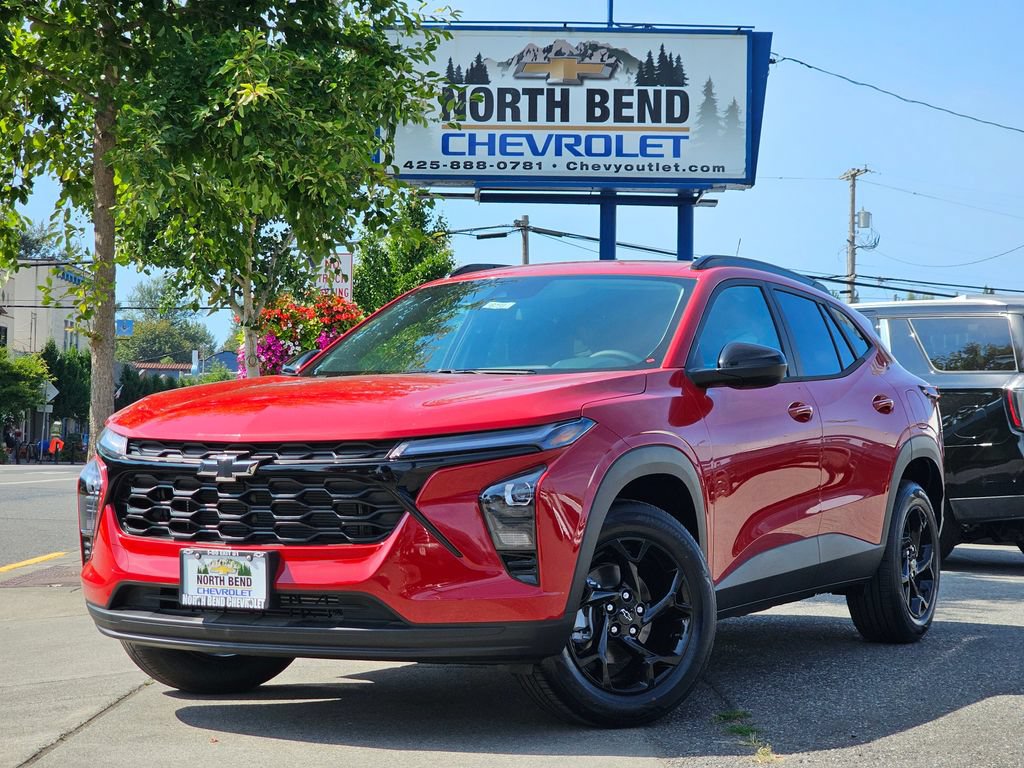 New 2026 Chevrolet Trax LT w/ Sunroof Package