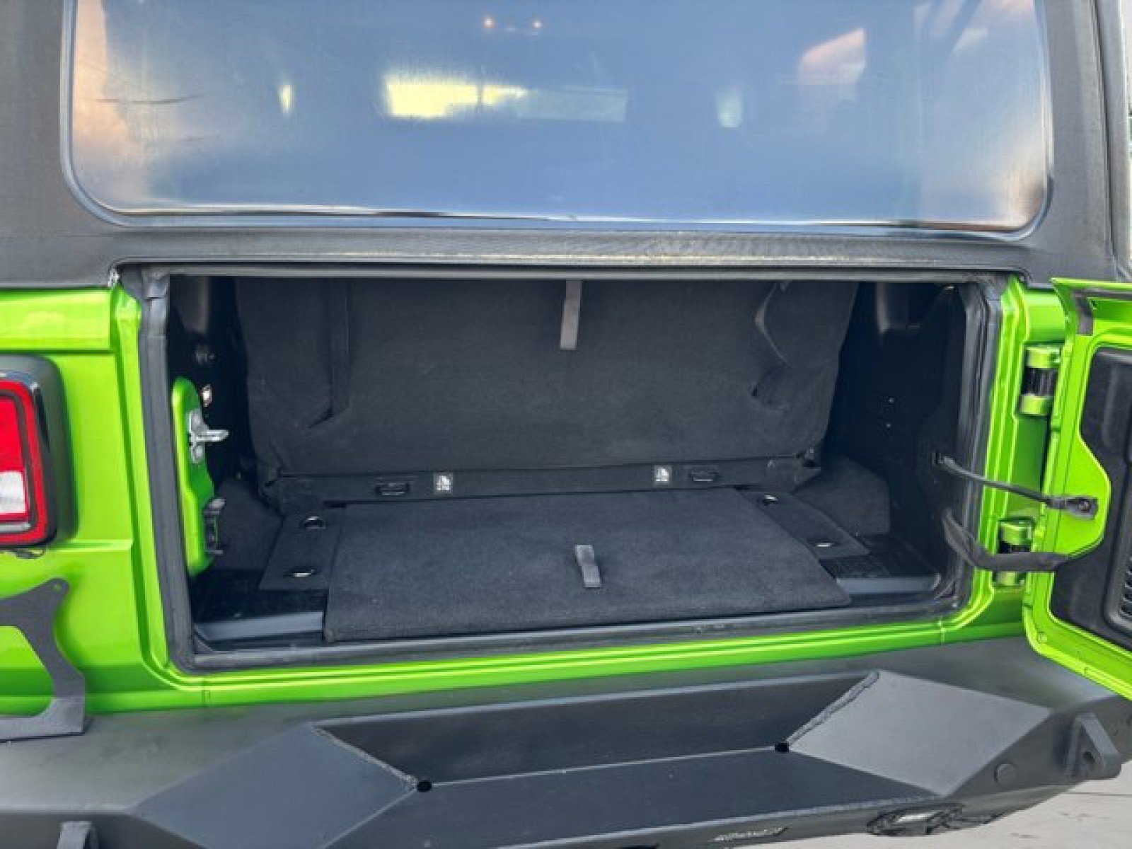 Used 2019 Jeep Wrangler Sport image 16