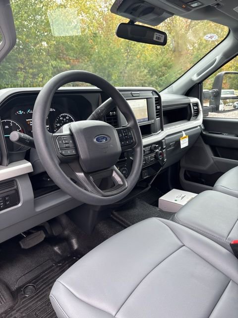 Used 2026 Ford F450 XL w/ XL Chrome Package image 31