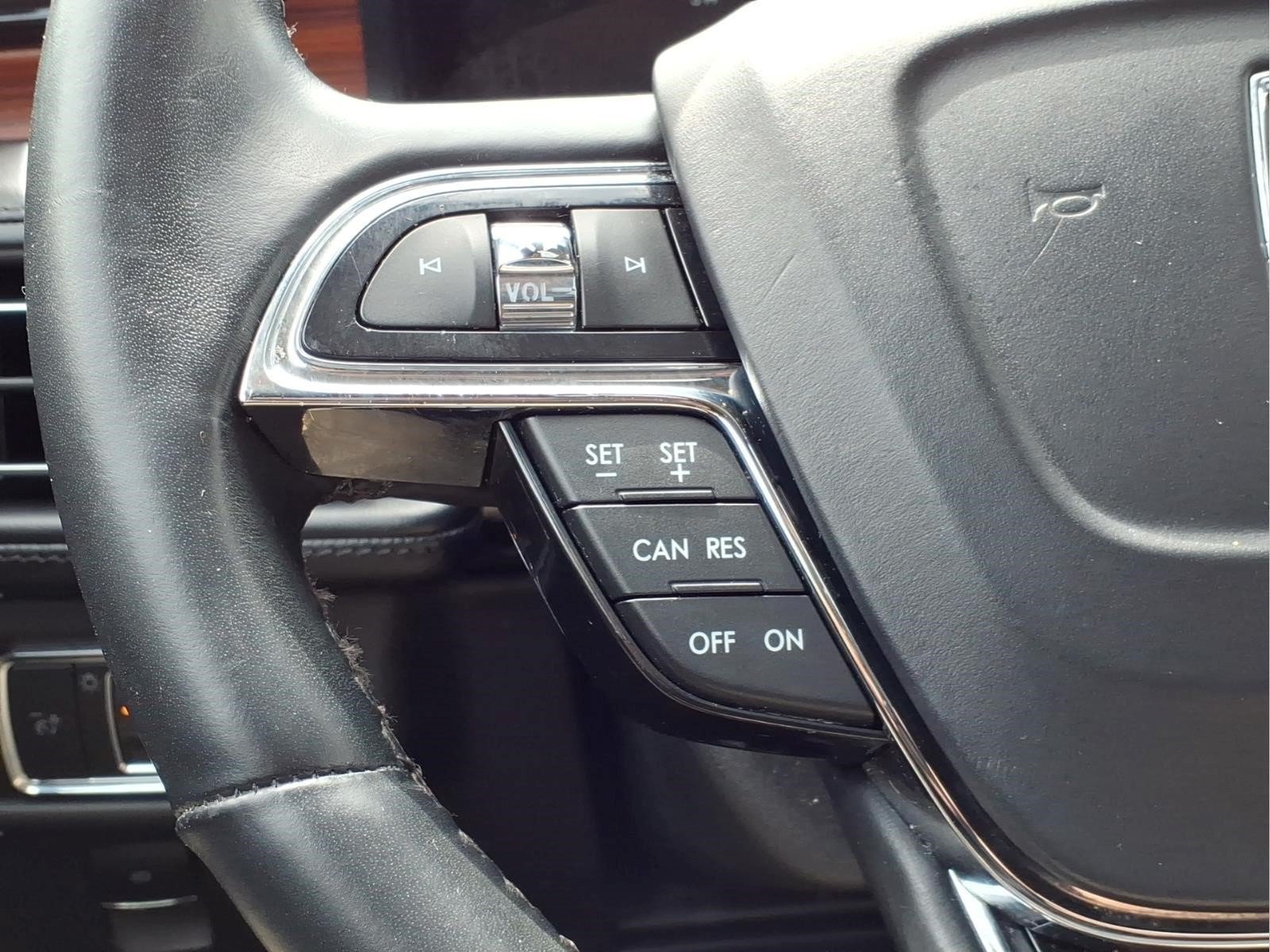 Used 2023 Lincoln Nautilus Reserve AWD/4WD image 16