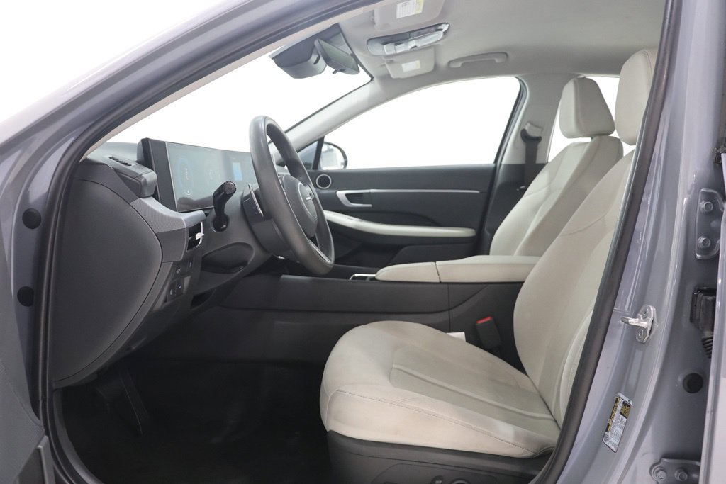Used 2025 Hyundai Sonata SEL FWD image 15