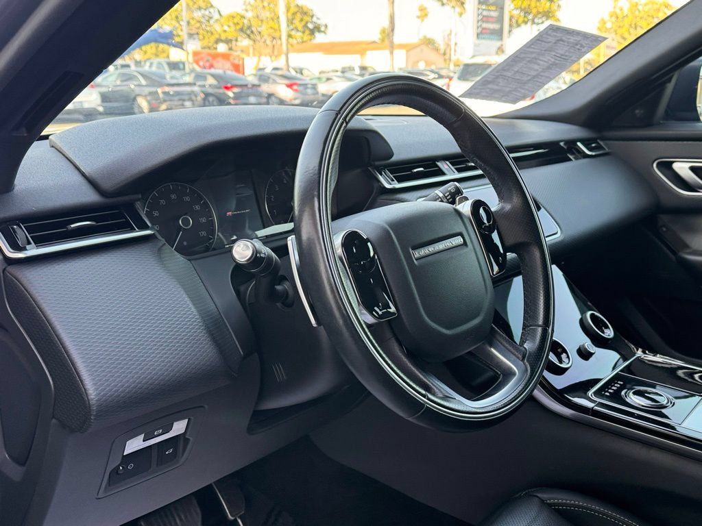 Used 2020 Land Rover Range Rover Velar R-Dynamic S AWD/4WD image 11