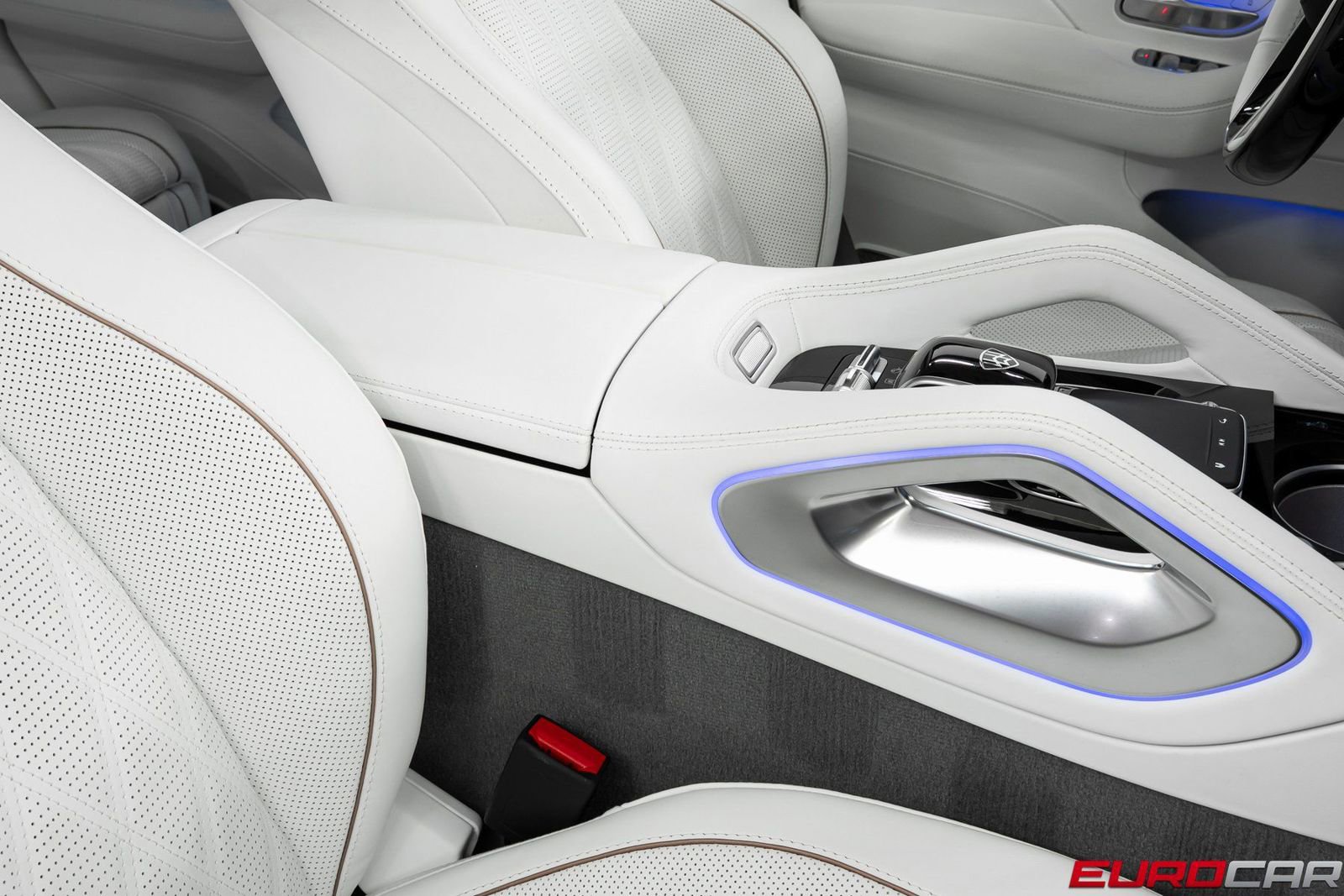 Used 2025 Mercedes-Benz Maybach GLS 600 4MATIC image 34