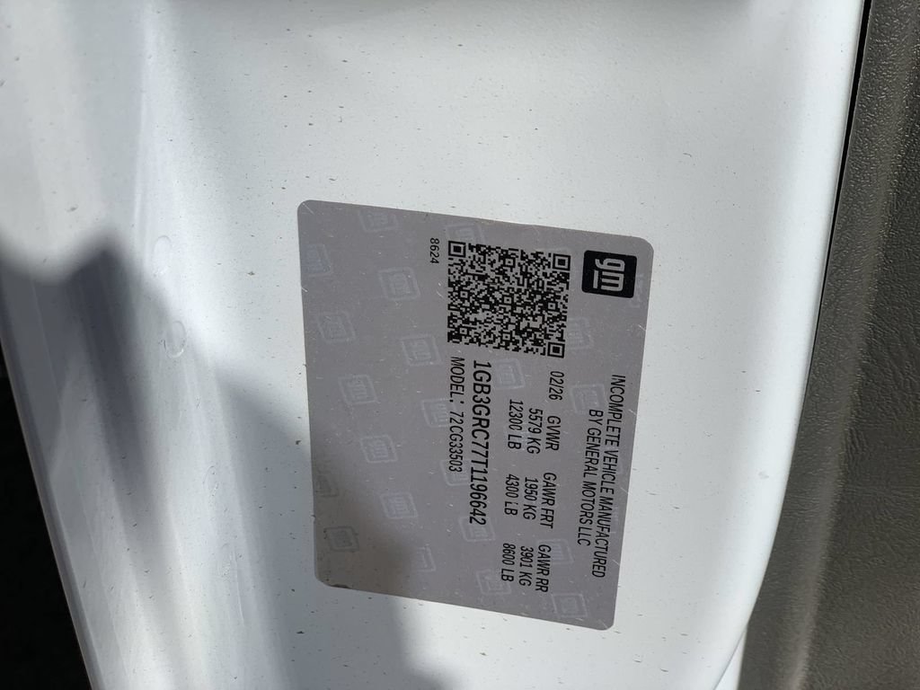 New 2026 Chevrolet Express 3500 w/ Power Convenience Package RWD image 32