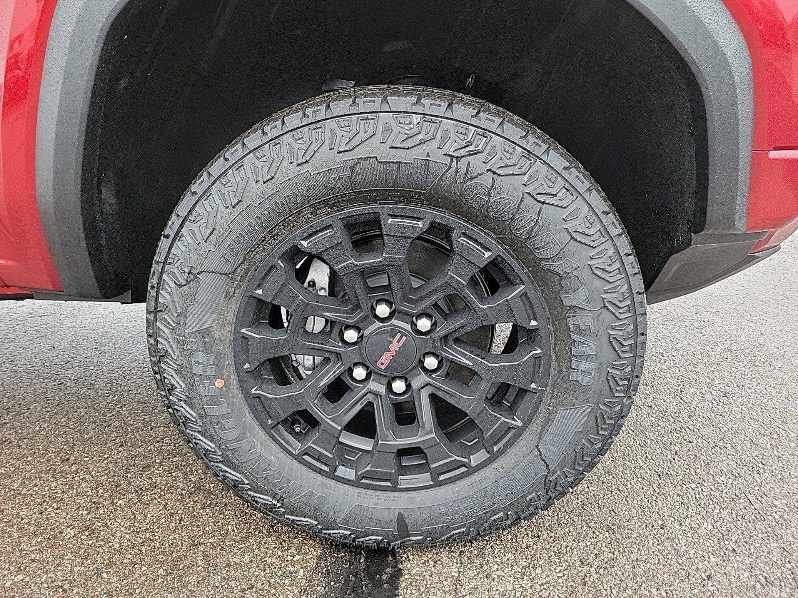 New 2026 GMC Canyon Elevation w/ Convenience Package image 5