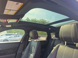 Used 2019 Land Rover Range Rover Velar R-Dynamic SE AWD/4WD image 9