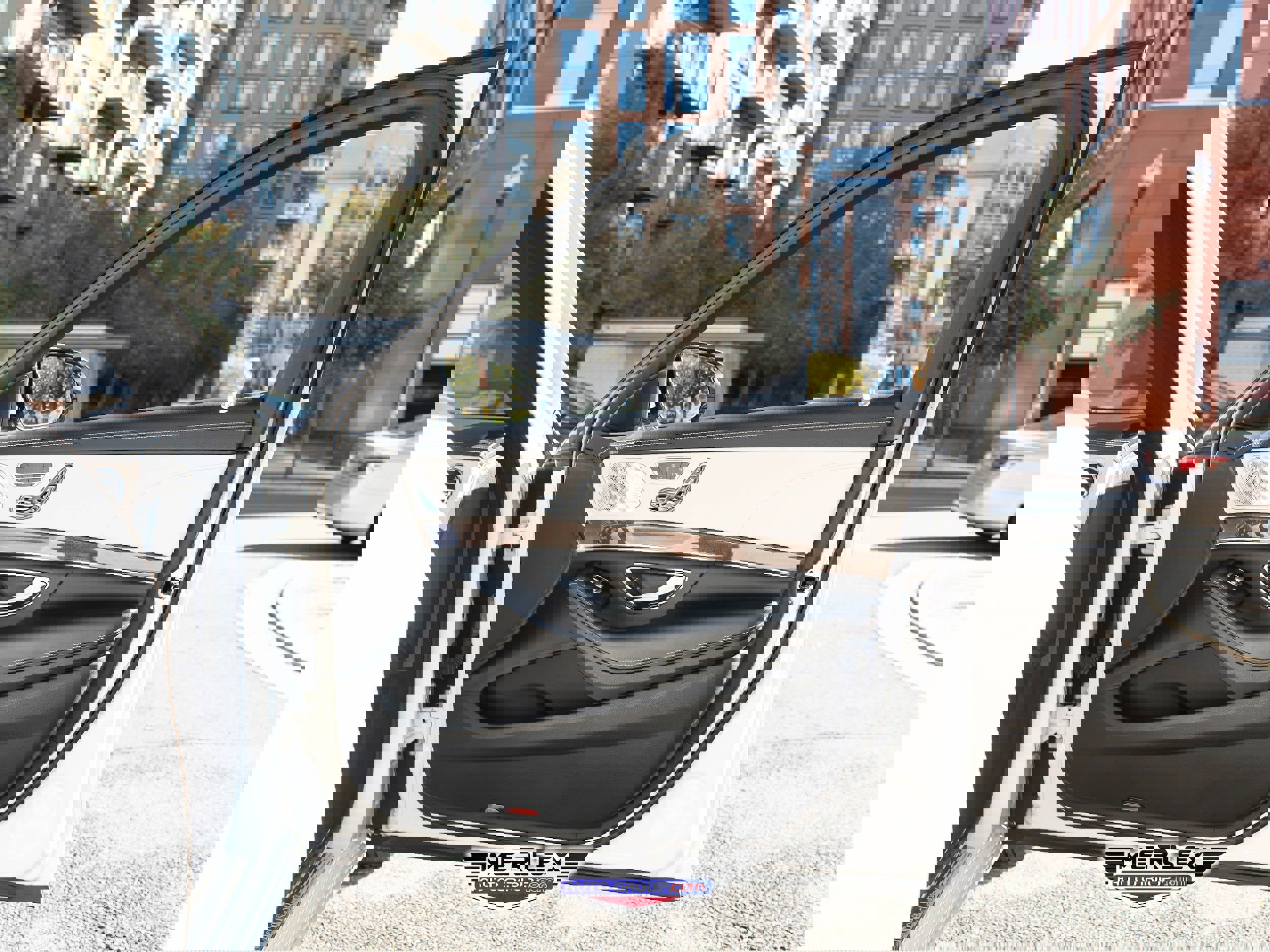 Used 2015 Mercedes-Benz S 550 Sedan image 45