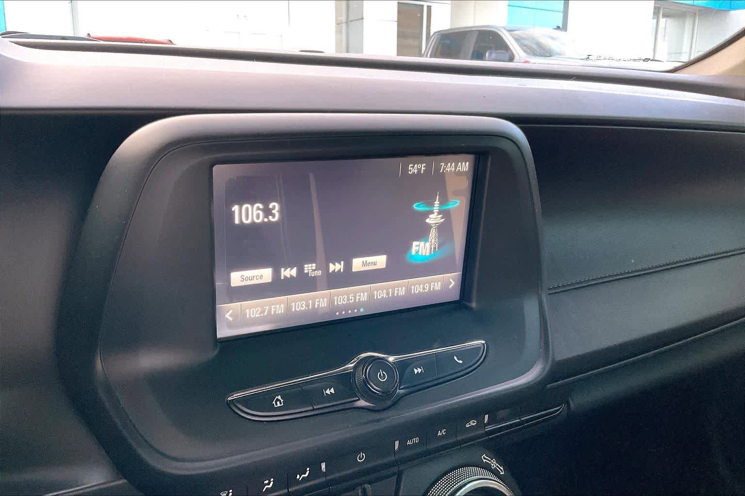 Used 2018 Chevrolet Camaro LT RWD image 33
