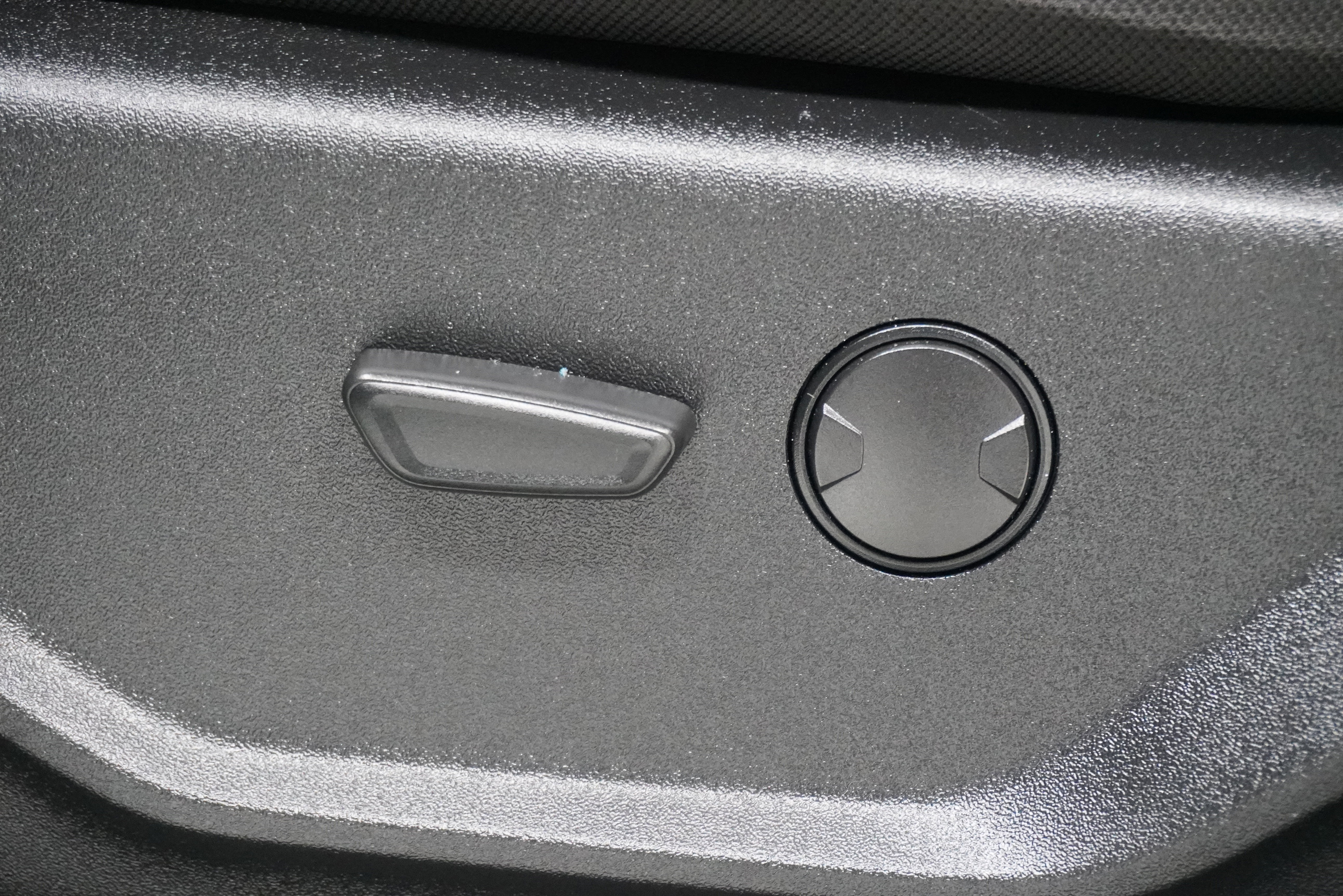 Used 2019 Ford F150 XLT w/ XLT Special Edition Package image 16