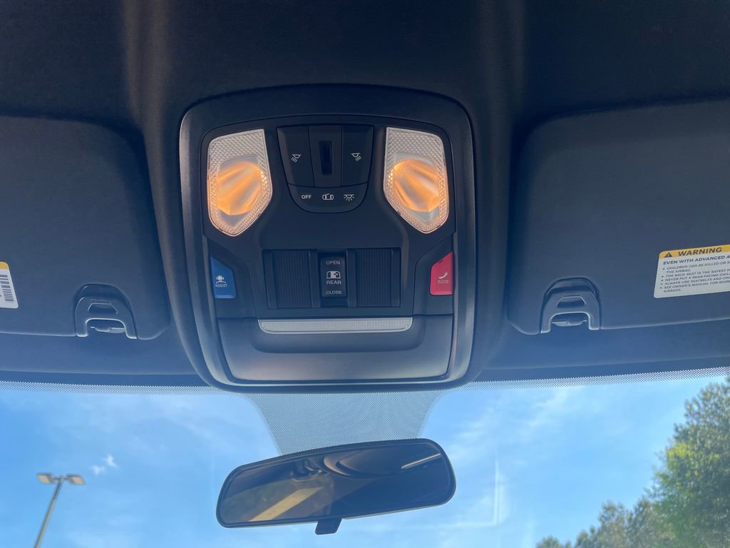 Used 2024 RAM 2500 Tradesman w/ Chrome Appearance Group AWD/4WD image 21