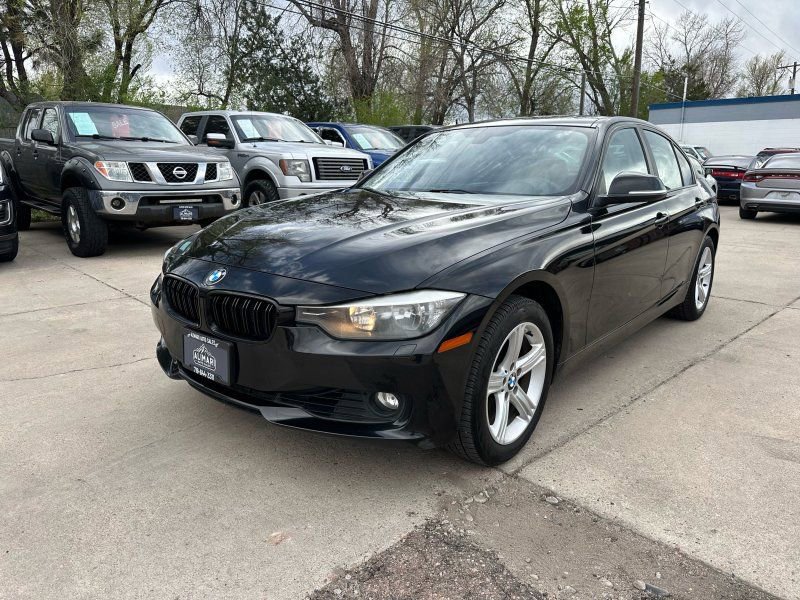 Used 2014 BMW 328i xDrive Sedan AWD/4WD image 3
