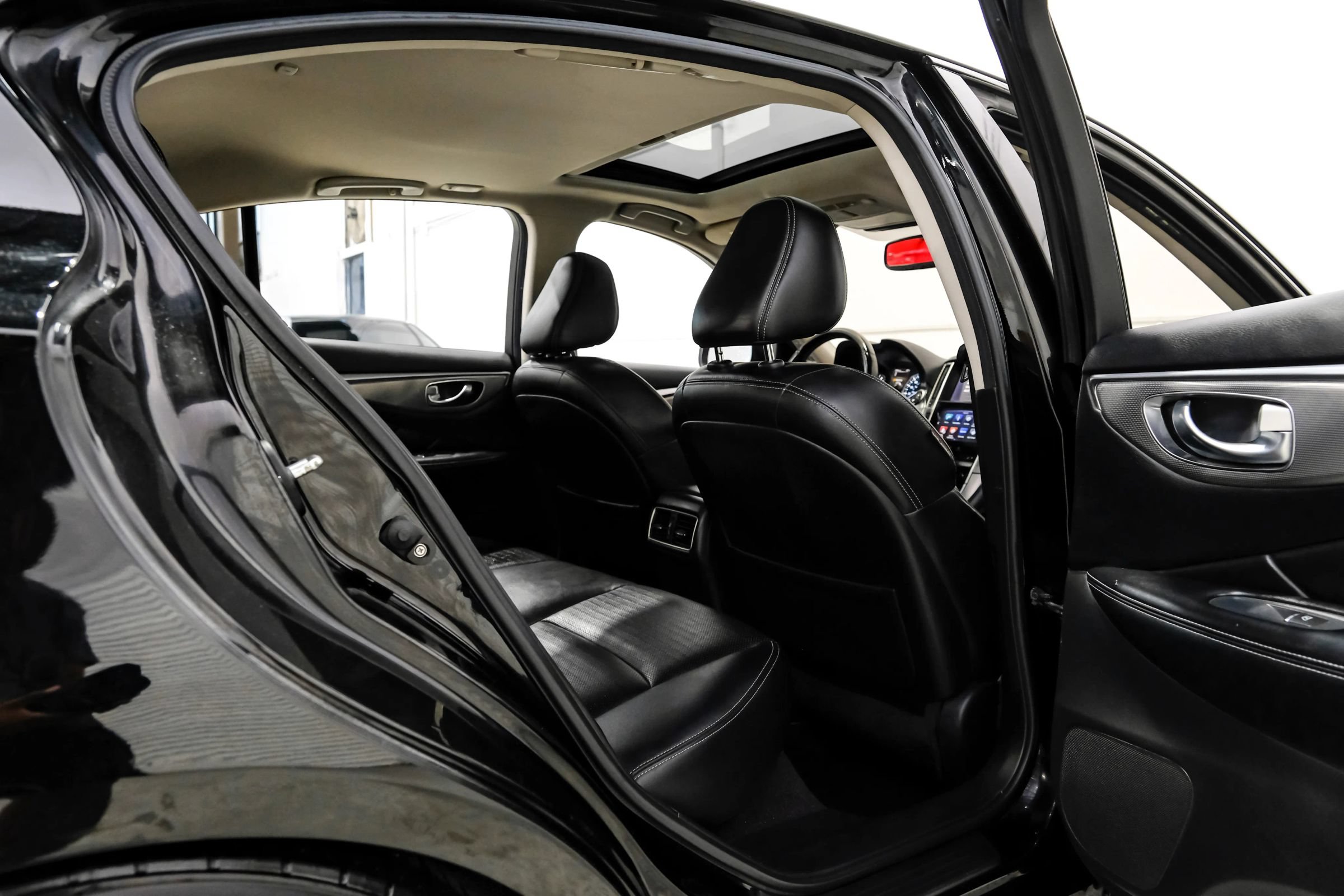 Used 2019 INFINITI Q50 Signature Edition RWD image 45
