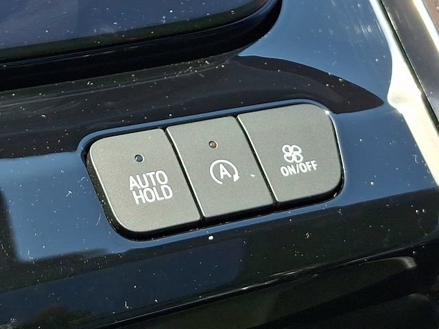Used 2026 Cadillac Escalade Platinum Sport w/ LPO, Floor Liner Package AWD/4WD image 25