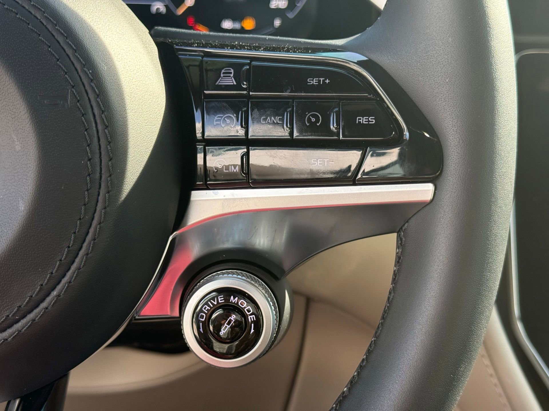 Certified 2025 Maserati GranTurismo Modena image 35