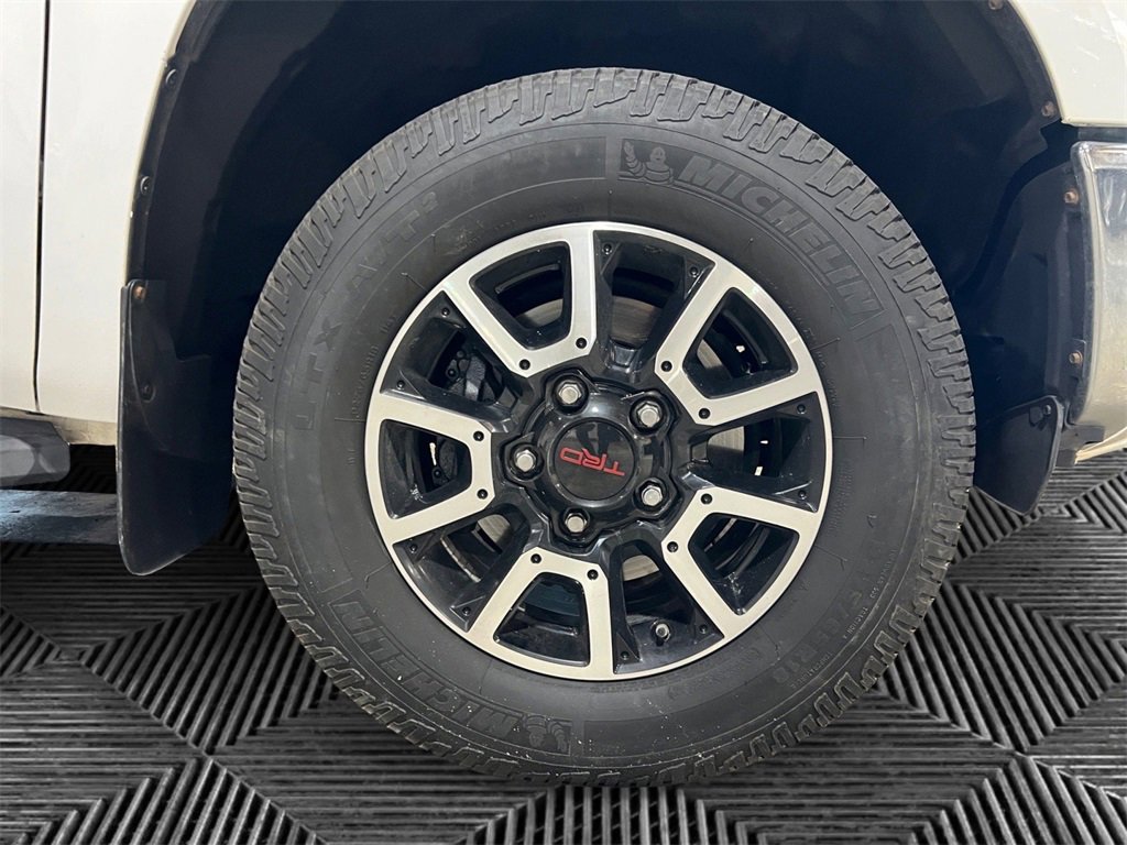 Used 2016 Toyota Tundra SR5 image 11