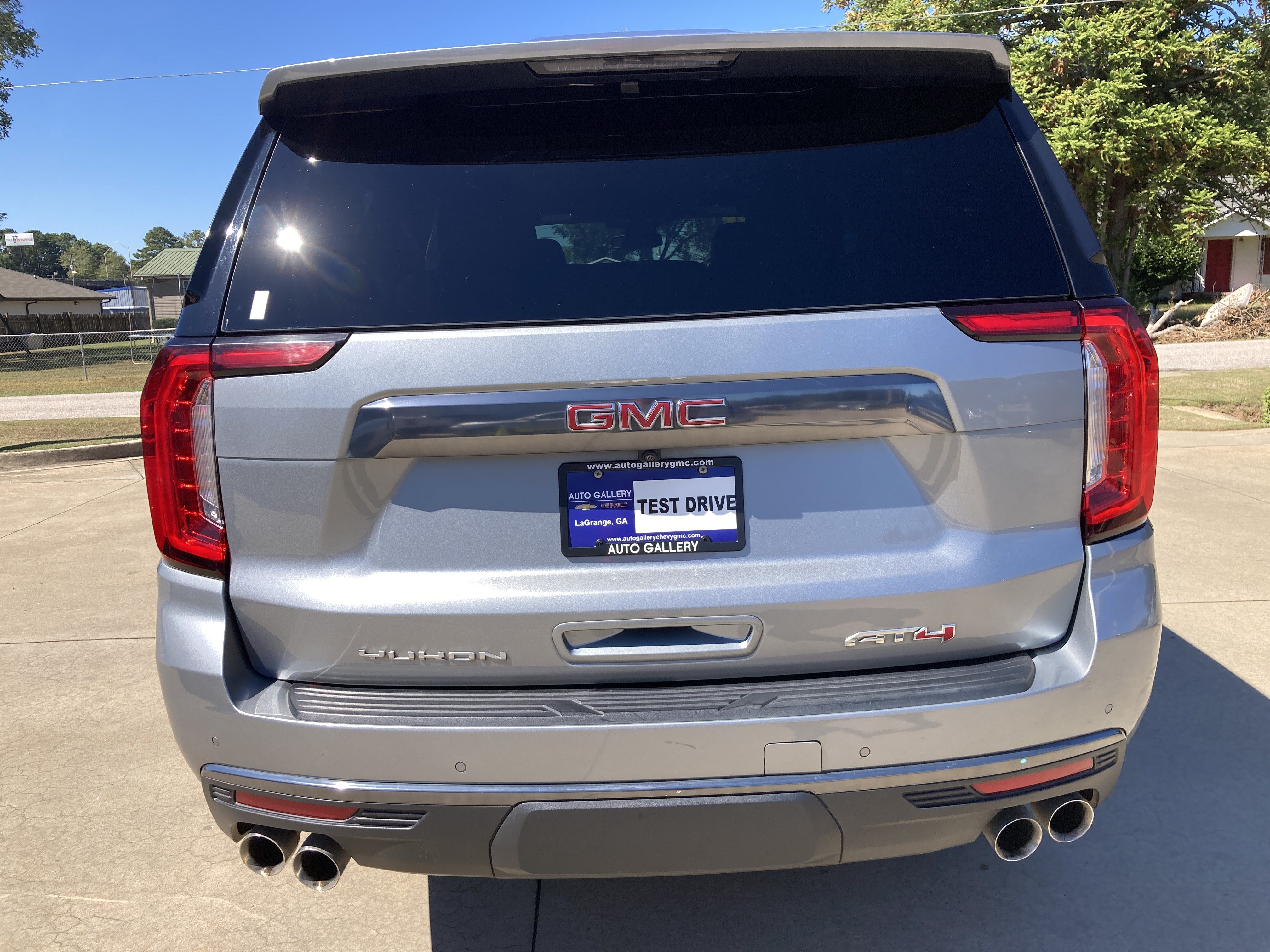 Certified 2024 GMC Yukon XL AT4 w/ Technology Package AWD/4WD image 7