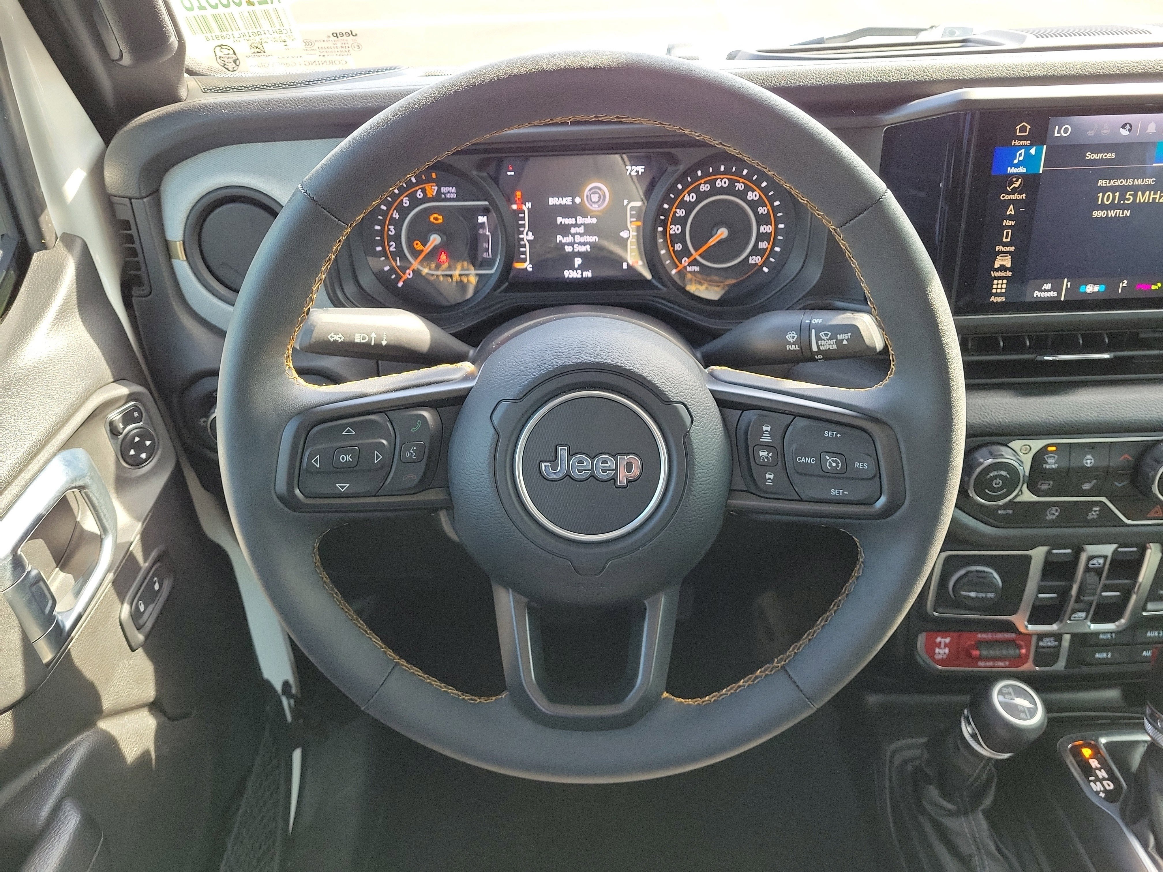 Used 2024 Jeep Gladiator Willys image 18