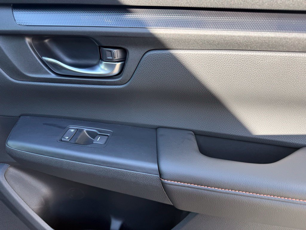 Used 2025 Honda CR-V Sport-L image 47
