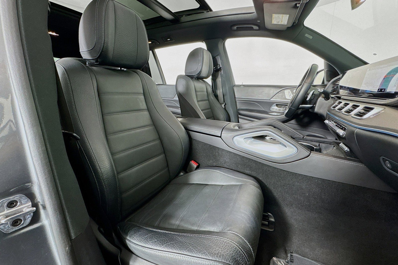 Used 2022 Mercedes-Benz GLS 580 4MATIC image 8