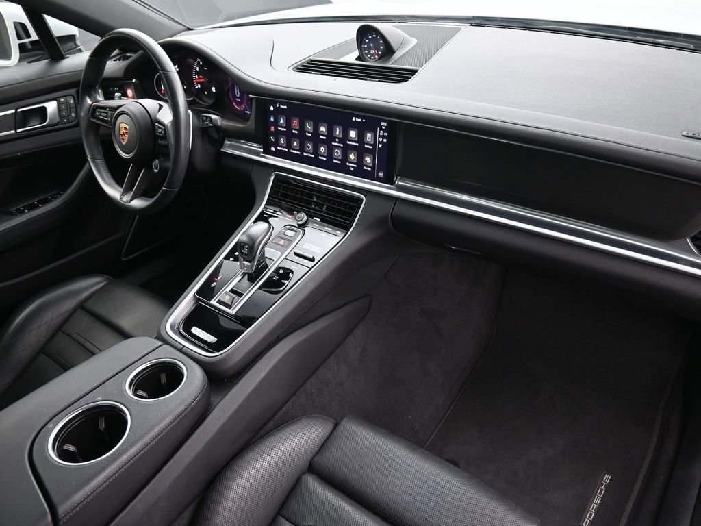 Certified 2023 Porsche Panamera Platinum Edition image 31