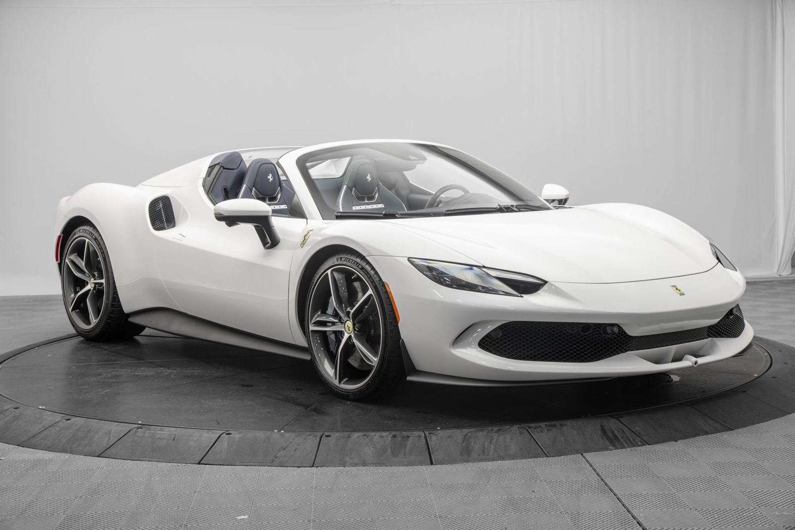 Used 2026 Ferrari 296 GTS RWD image 17