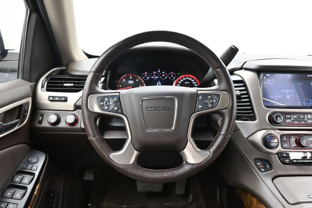 Used 2015 GMC Yukon Denali w/ Premium Package AWD/4WD image 50