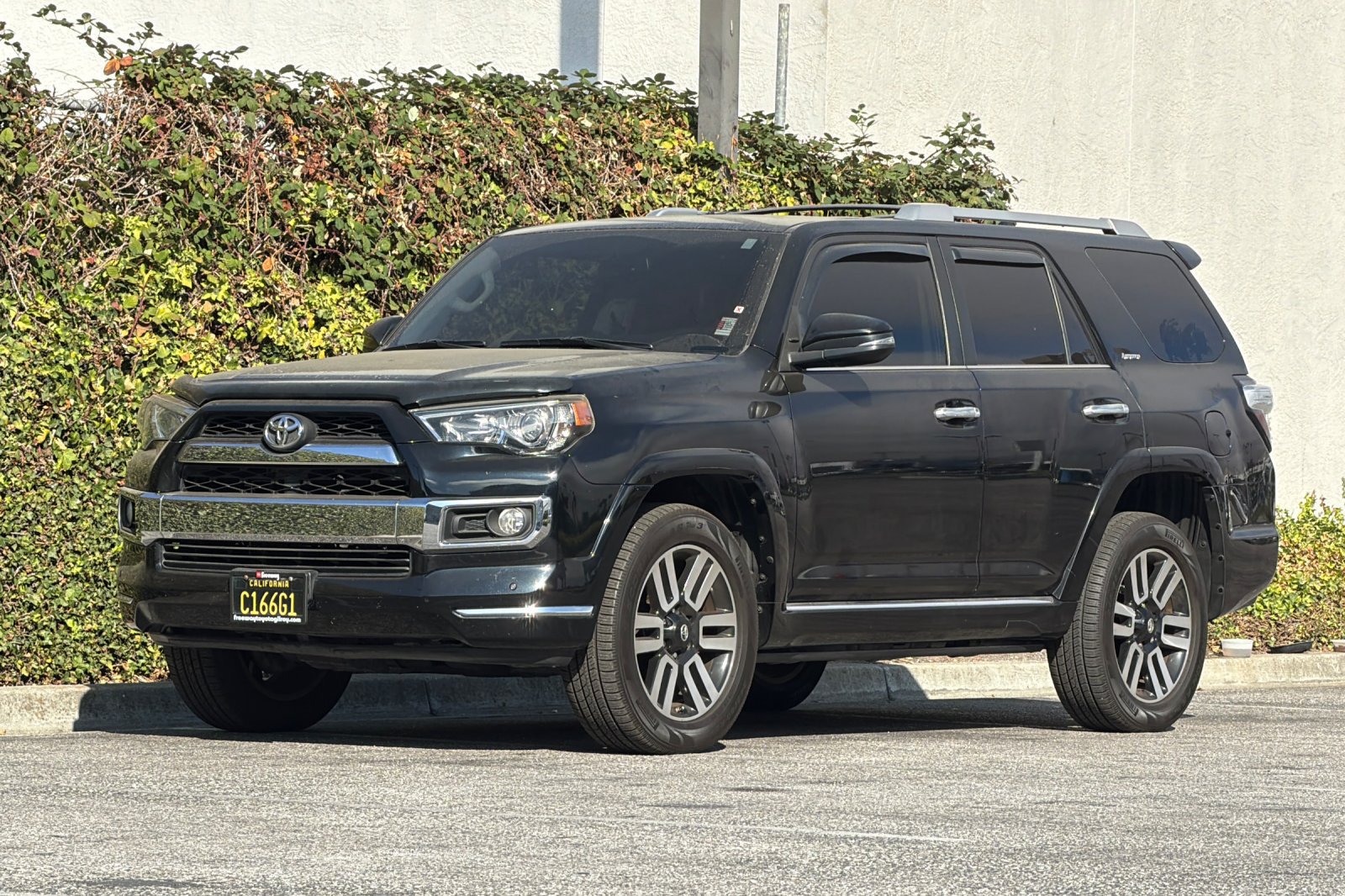 Used 2016 Toyota 4Runner Limited AWD/4WD image 9