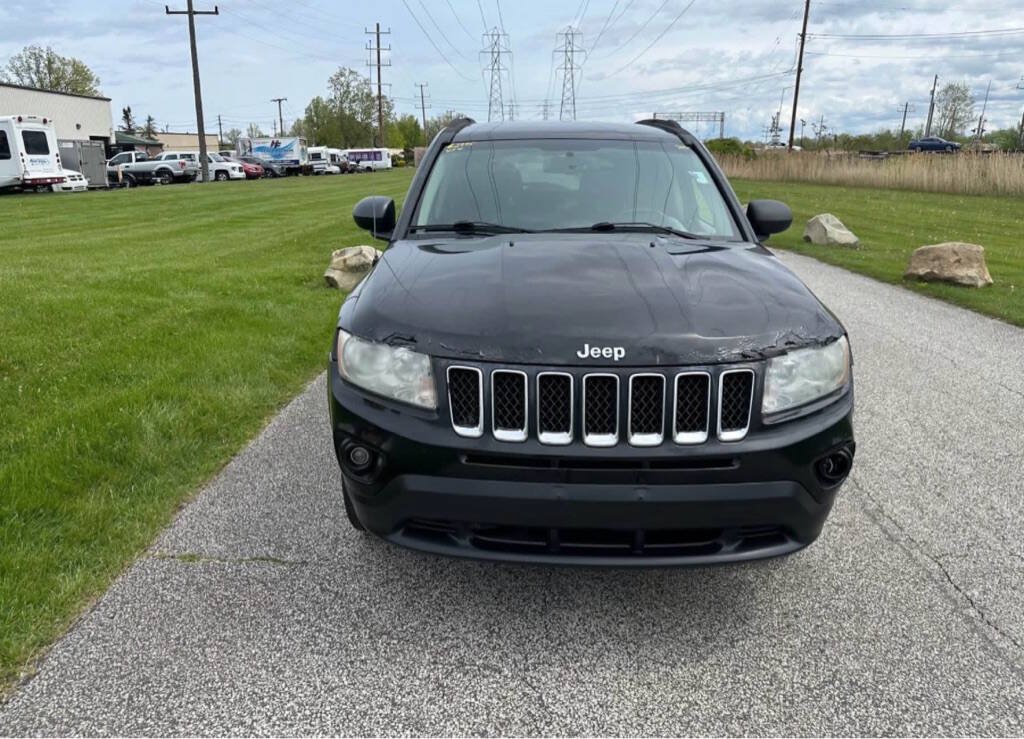Used 2013 Jeep Compass Latitude AWD/4WD image 3